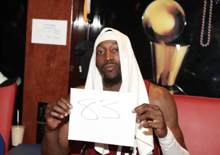  阿德巴约强势回应争议；奇才战术犯规阻得分，才是真正违背体育精神 体育新闻 阿德巴约强势回应争议；奇才战术犯规阻得分，才是真正违背体育精神 体育新闻