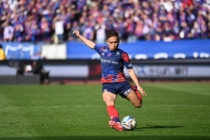  长友佑都右腿拉伤，FC东京官方通报；日本队三月集训前景受影响。 体育新闻 长友佑都右腿拉伤，FC东京官方通报；日本队三月集训前景受影响。 体育新闻