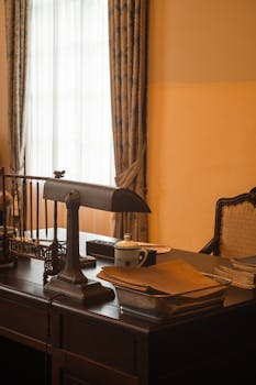  全球产业链面临深刻调整之际；陈亮强调中国优势助力效率与安全平衡；人民币国际地位稳步提升将促进货币格局均衡发展。 股票财经 全球产业链面临深刻调整之际；陈亮强调中国优势助力效率与安全平衡；人民币国际地位稳步提升将促进货币格局均衡发展。 股票财经