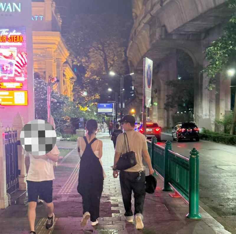 别迷信“完美家庭”：明星光环下的真实生活逻辑