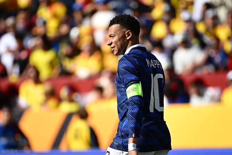 队长袖标的权力边界:职业体育中的尊重与流程考量 体育新闻