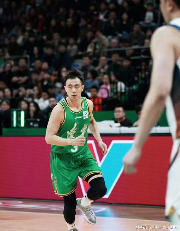  排名跌至第11名？辽篮如何通过调整阵容重回季后赛前列 体育新闻