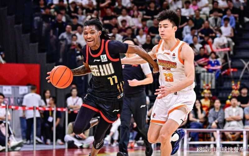  CBA第三阶段战局深度复盘：深圳队逆袭背后的战术蜕变与积分博弈 体育新闻