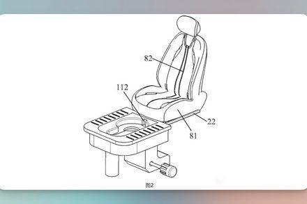 从专利图纸到工程落地：赛力斯车载马桶背后的技术博弈 汽车科技