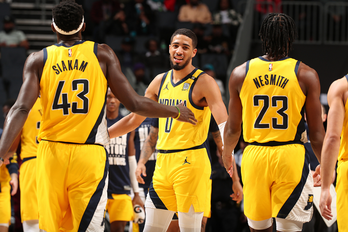  当替补席站出来接管比赛：黄蜂大胜背后的团队力量 体育新闻