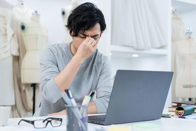  肺癌为何“伪装”成肩痛：神经解剖学视角下的牵涉痛机制深度解析 健康养生